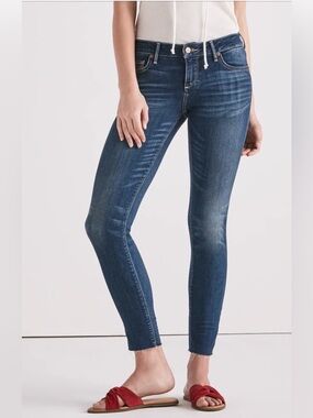 Lucky Brand Lolita Skinny Jeans Dark Rinse With Stretch Size Size 8